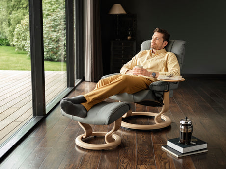 Mayfair Recliner - Small (Classic Base)